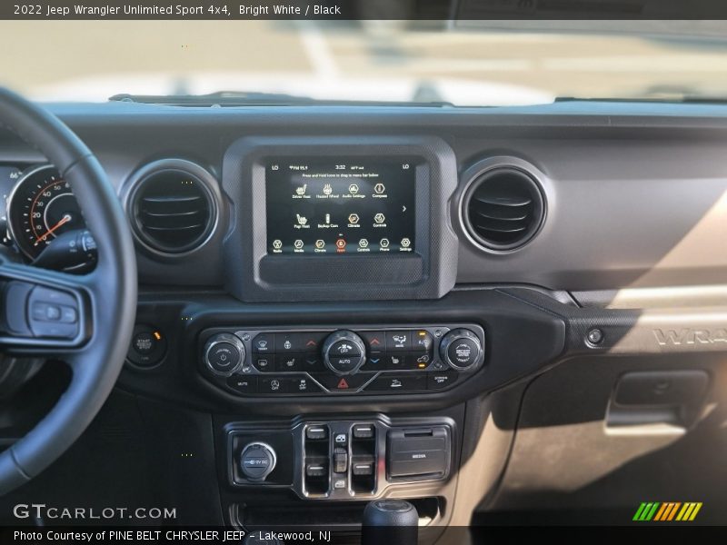 Bright White / Black 2022 Jeep Wrangler Unlimited Sport 4x4