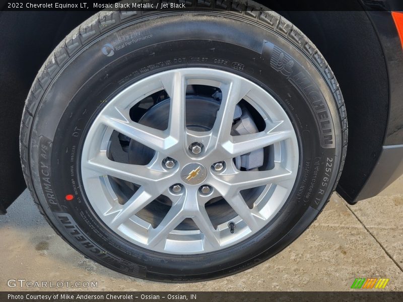 Mosaic Black Metallic / Jet Black 2022 Chevrolet Equinox LT