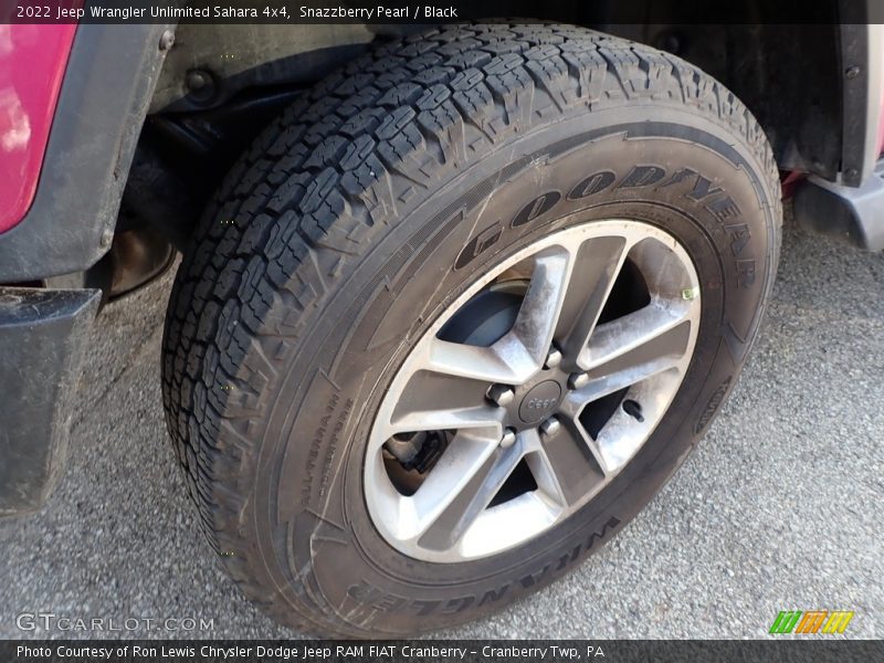 Snazzberry Pearl / Black 2022 Jeep Wrangler Unlimited Sahara 4x4