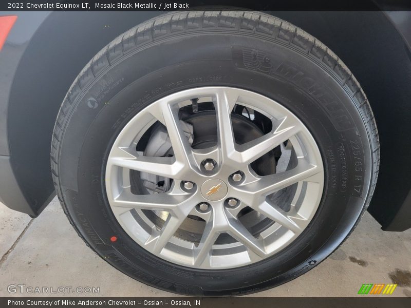 Mosaic Black Metallic / Jet Black 2022 Chevrolet Equinox LT