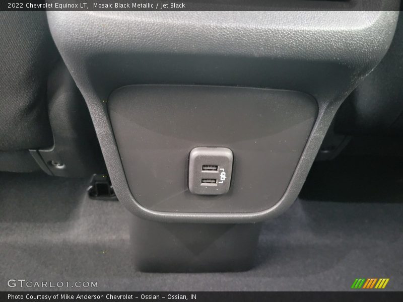 Mosaic Black Metallic / Jet Black 2022 Chevrolet Equinox LT