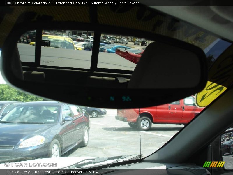 Summit White / Sport Pewter 2005 Chevrolet Colorado Z71 Extended Cab 4x4