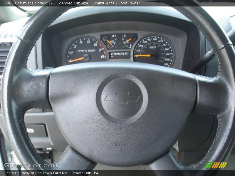 Summit White / Sport Pewter 2005 Chevrolet Colorado Z71 Extended Cab 4x4