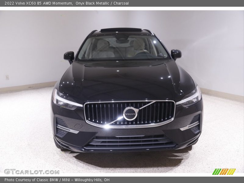 Onyx Black Metallic / Charcoal 2022 Volvo XC60 B5 AWD Momentum