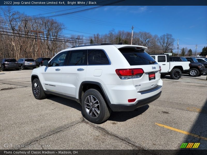 Bright White / Black 2022 Jeep Grand Cherokee Limited 4x4