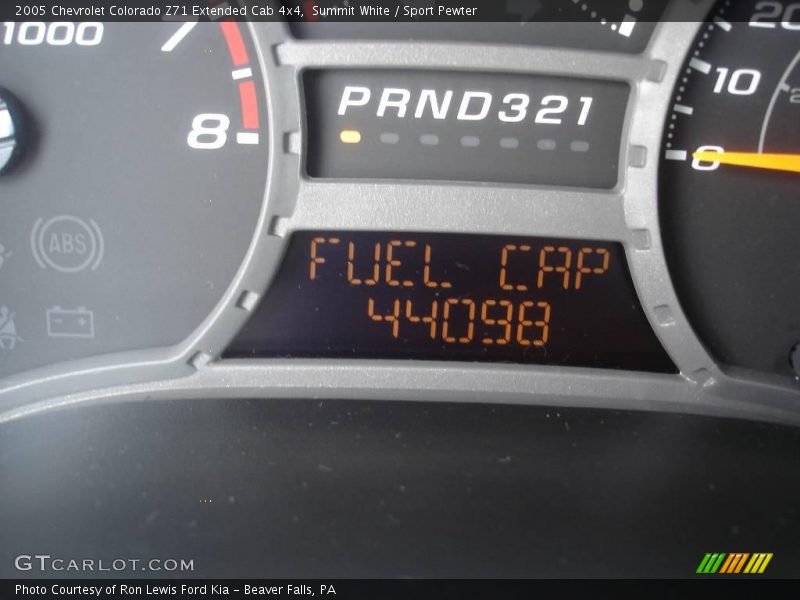 Summit White / Sport Pewter 2005 Chevrolet Colorado Z71 Extended Cab 4x4