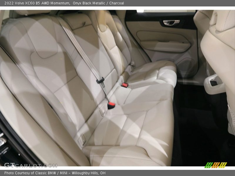 Rear Seat of 2022 XC60 B5 AWD Momentum