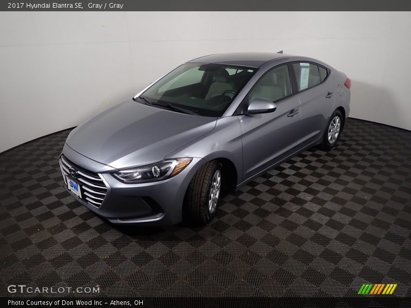 Gray / Gray 2017 Hyundai Elantra SE