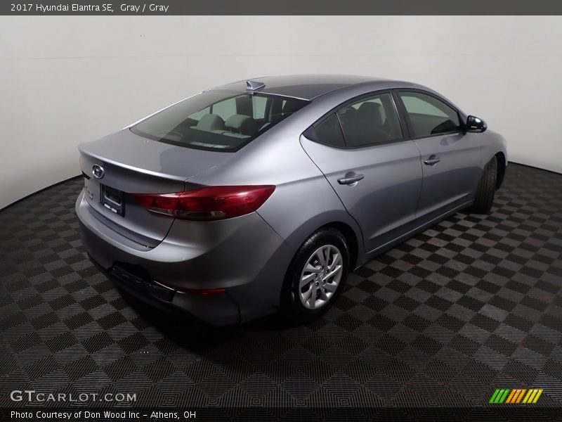Gray / Gray 2017 Hyundai Elantra SE
