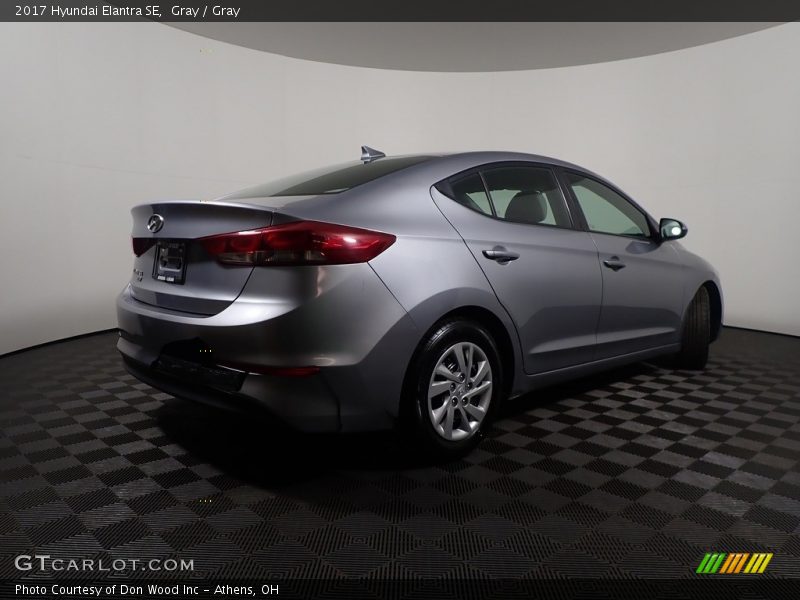 Gray / Gray 2017 Hyundai Elantra SE