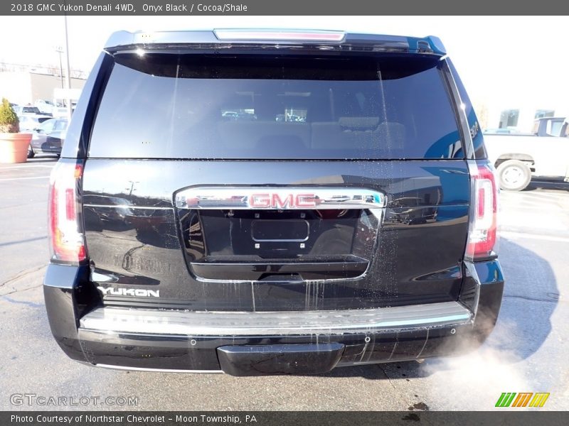 Onyx Black / Cocoa/Shale 2018 GMC Yukon Denali 4WD