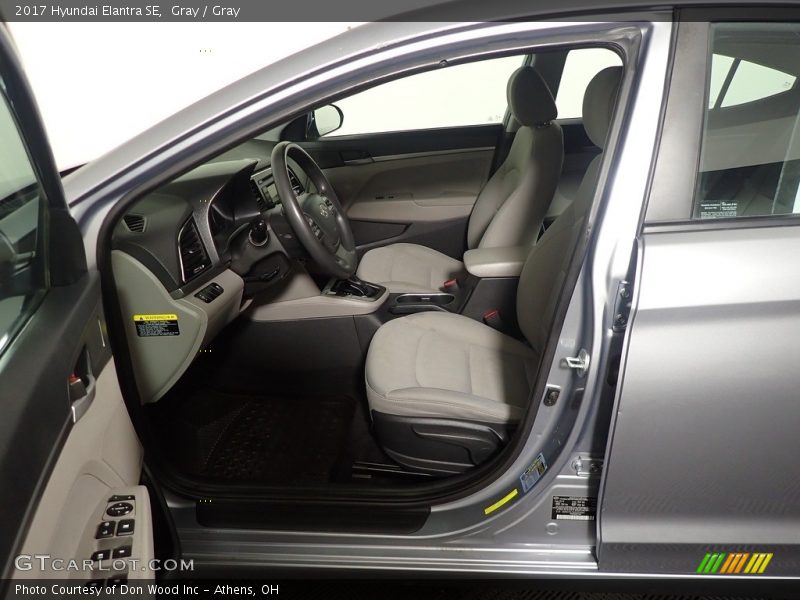Gray / Gray 2017 Hyundai Elantra SE
