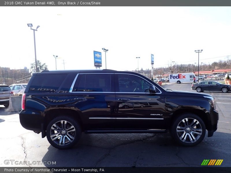 Onyx Black / Cocoa/Shale 2018 GMC Yukon Denali 4WD