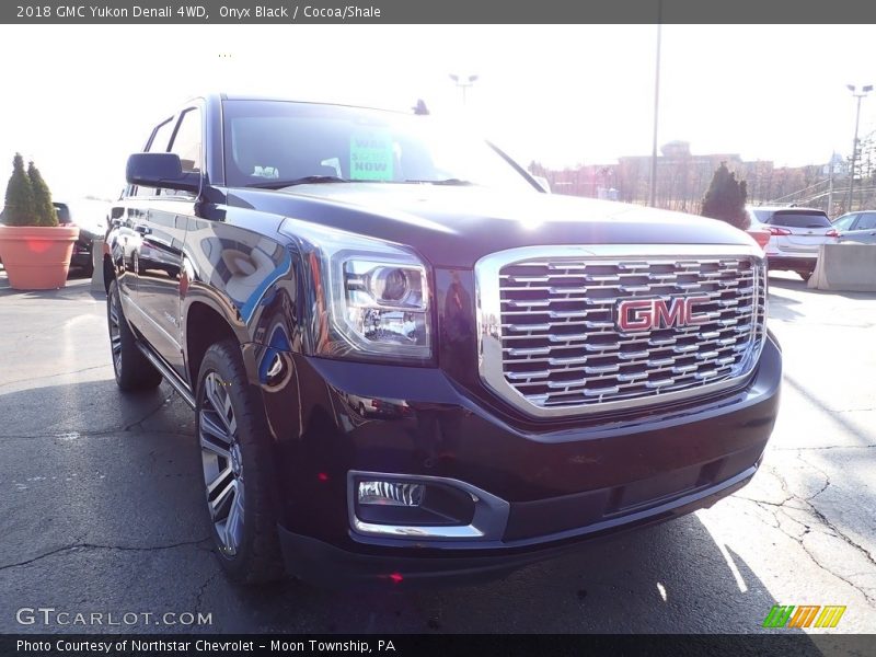 Onyx Black / Cocoa/Shale 2018 GMC Yukon Denali 4WD