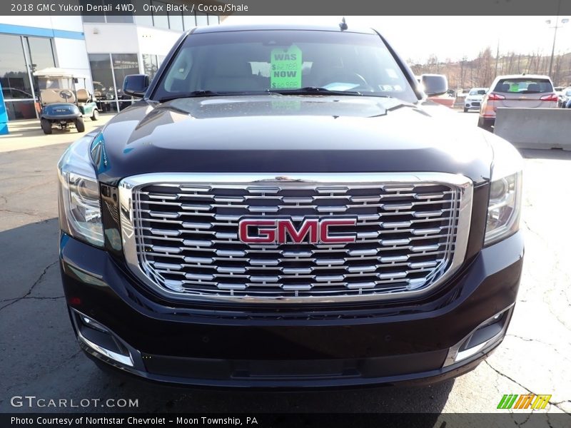 Onyx Black / Cocoa/Shale 2018 GMC Yukon Denali 4WD