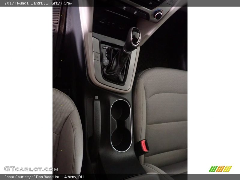 Gray / Gray 2017 Hyundai Elantra SE