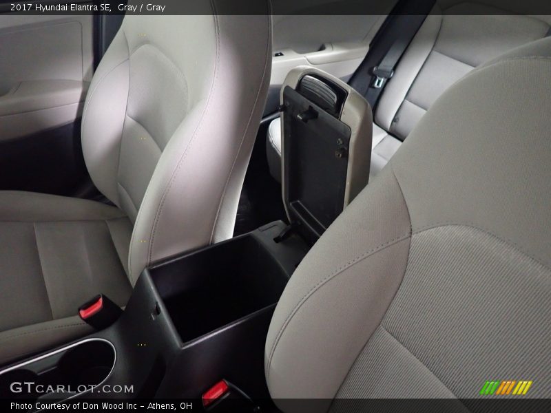 Gray / Gray 2017 Hyundai Elantra SE