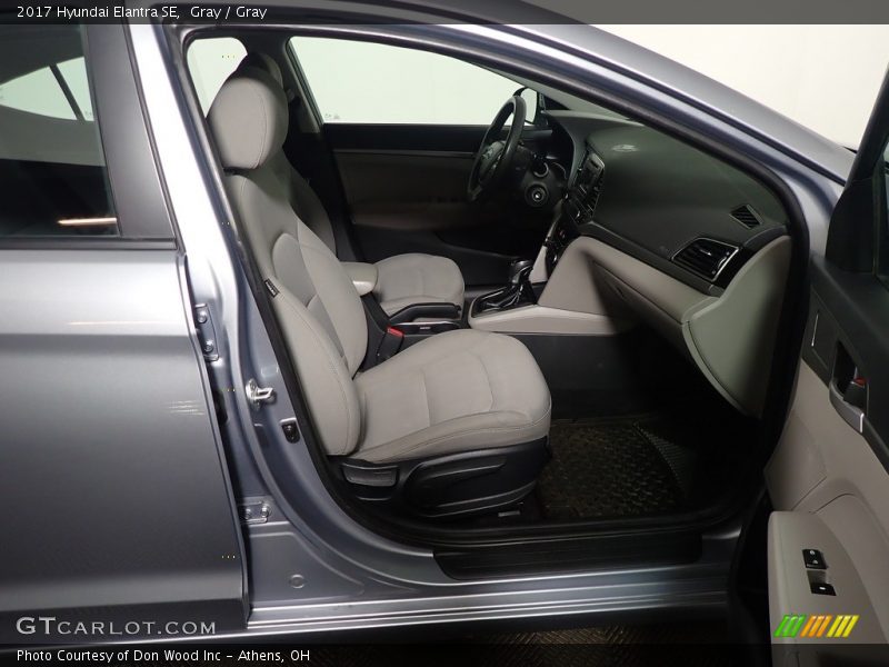 Gray / Gray 2017 Hyundai Elantra SE