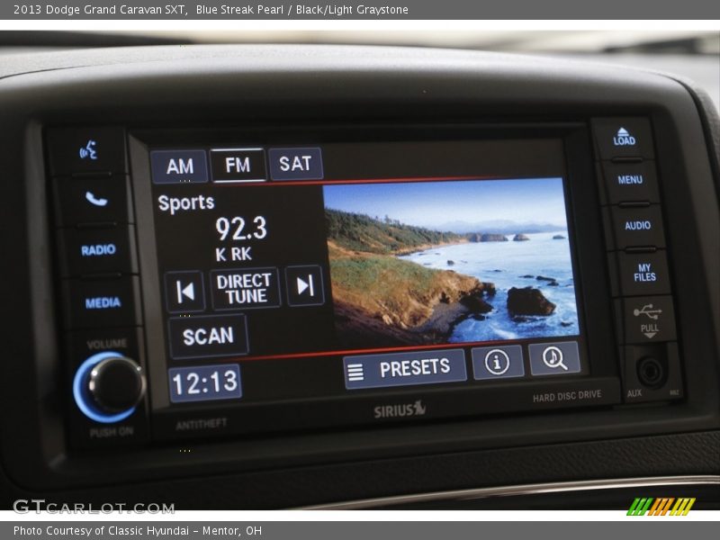 Blue Streak Pearl / Black/Light Graystone 2013 Dodge Grand Caravan SXT