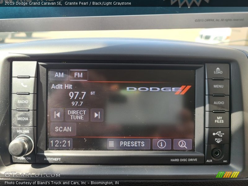 Granite Pearl / Black/Light Graystone 2019 Dodge Grand Caravan SE