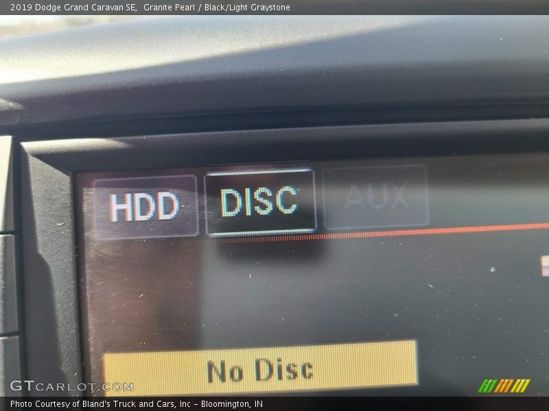 Granite Pearl / Black/Light Graystone 2019 Dodge Grand Caravan SE