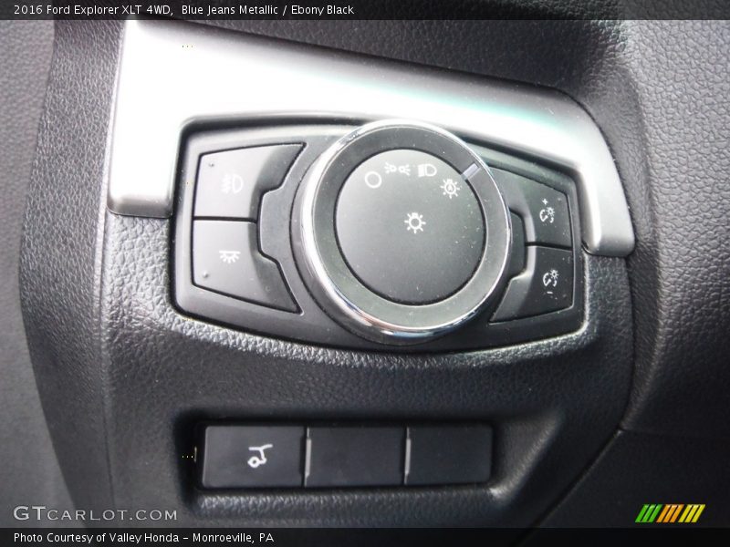 Controls of 2016 Explorer XLT 4WD