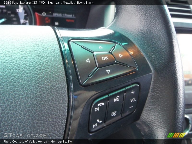  2016 Explorer XLT 4WD Steering Wheel