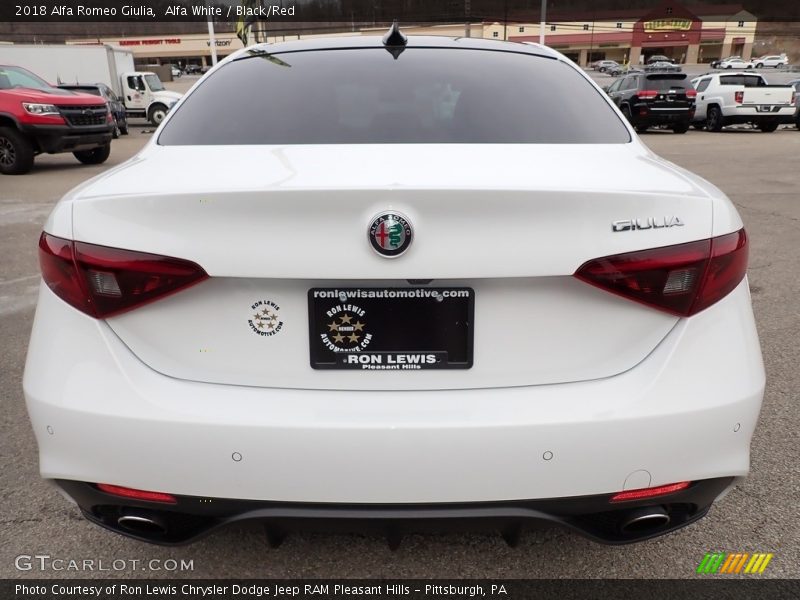 Alfa White / Black/Red 2018 Alfa Romeo Giulia