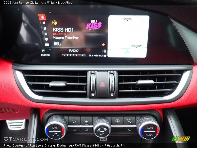 Alfa White / Black/Red 2018 Alfa Romeo Giulia