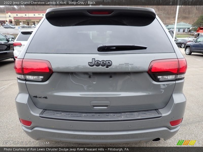 Sting-Gray / Black 2022 Jeep Grand Cherokee Laredo X 4x4