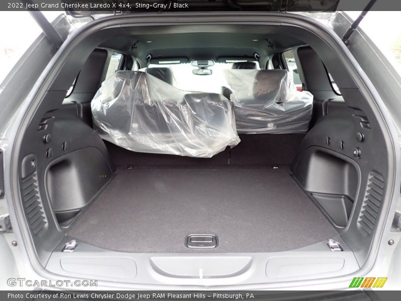 Sting-Gray / Black 2022 Jeep Grand Cherokee Laredo X 4x4