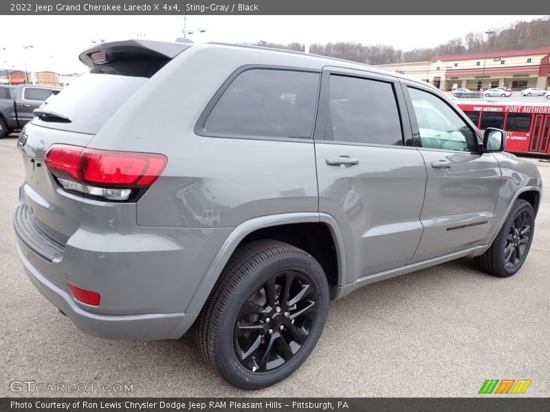 Sting-Gray / Black 2022 Jeep Grand Cherokee Laredo X 4x4