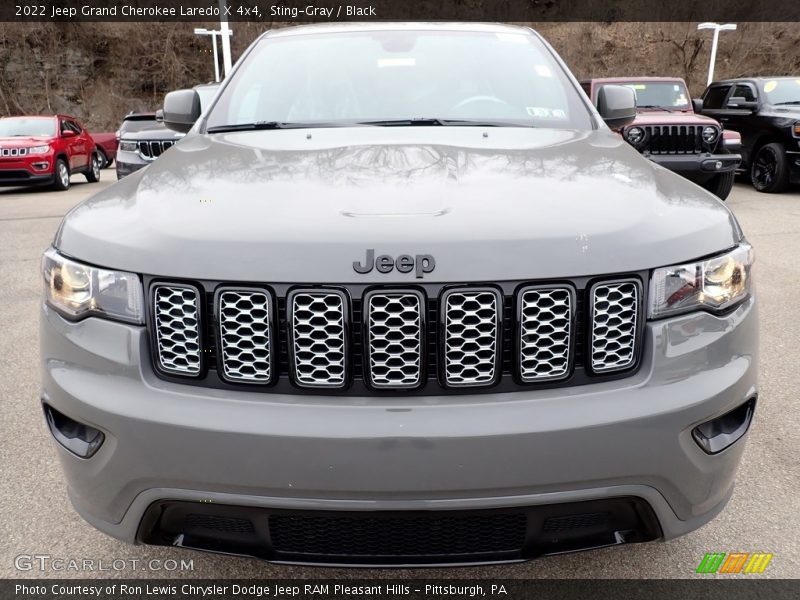 Sting-Gray / Black 2022 Jeep Grand Cherokee Laredo X 4x4