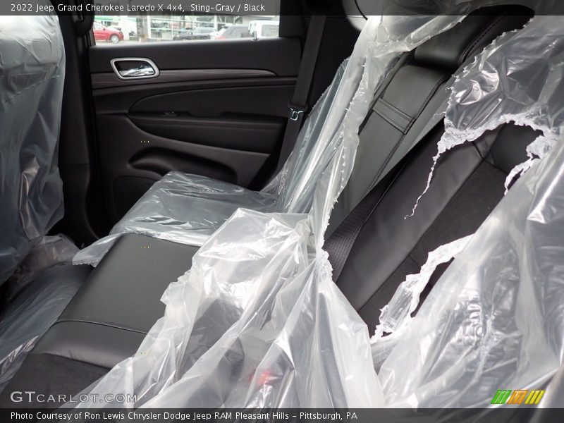 Sting-Gray / Black 2022 Jeep Grand Cherokee Laredo X 4x4