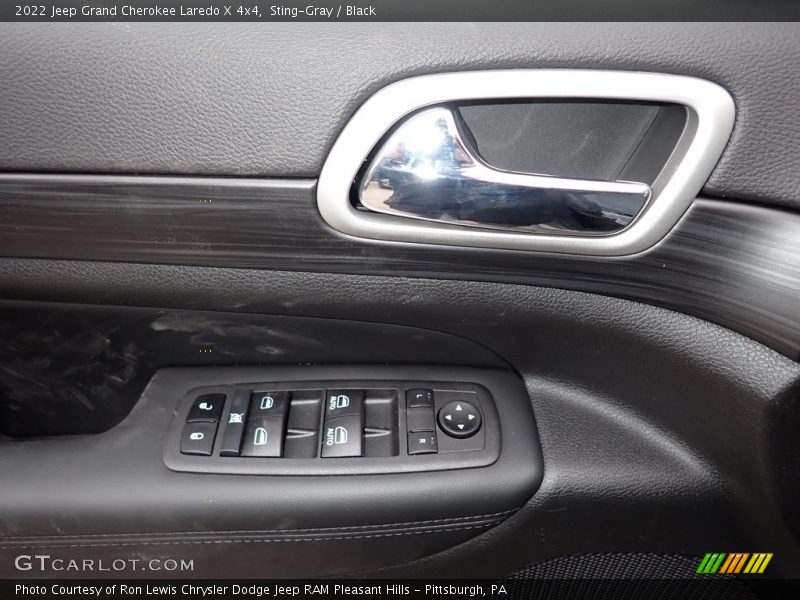 Sting-Gray / Black 2022 Jeep Grand Cherokee Laredo X 4x4