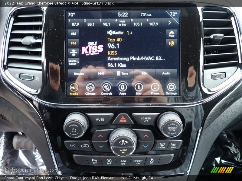 Controls of 2022 Grand Cherokee Laredo X 4x4