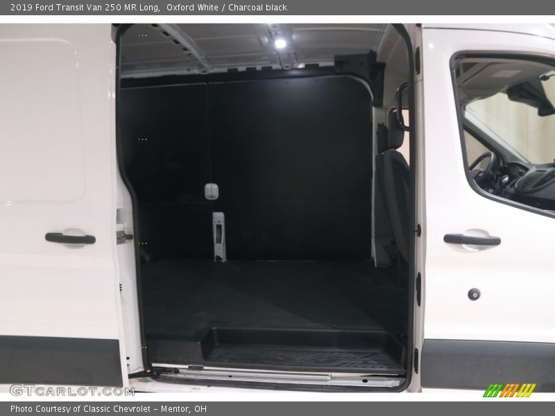 Oxford White / Charcoal black 2019 Ford Transit Van 250 MR Long