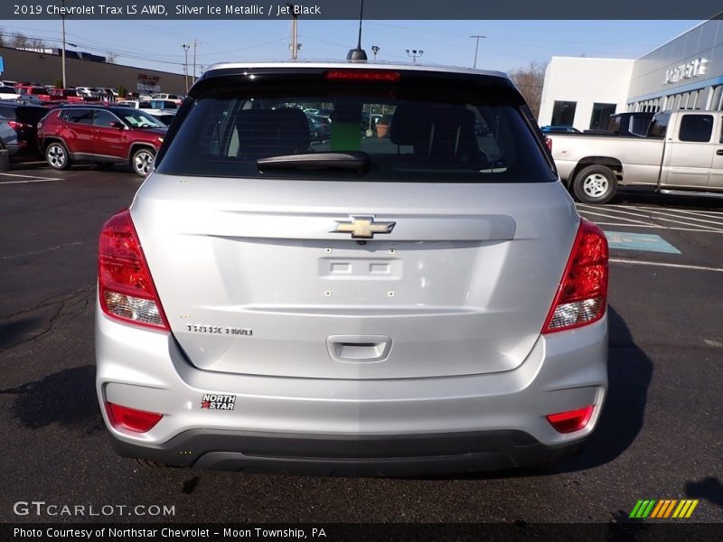 Silver Ice Metallic / Jet Black 2019 Chevrolet Trax LS AWD