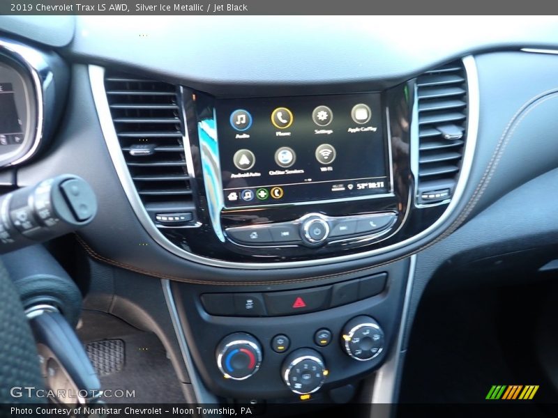 Silver Ice Metallic / Jet Black 2019 Chevrolet Trax LS AWD