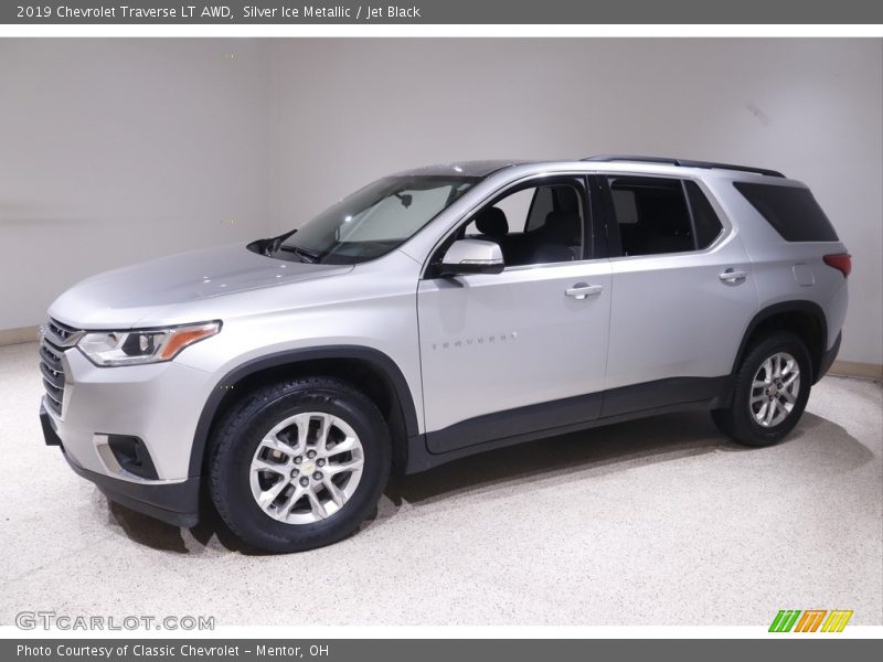 Silver Ice Metallic / Jet Black 2019 Chevrolet Traverse LT AWD