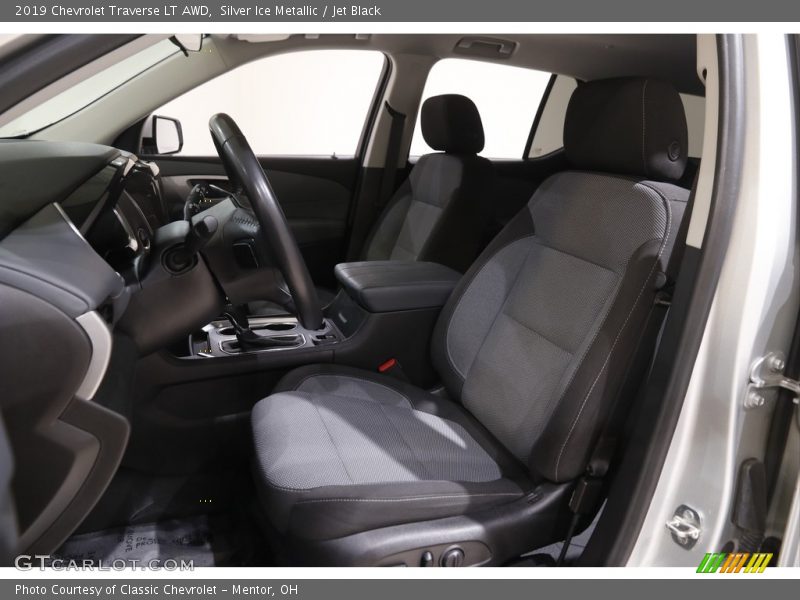 Silver Ice Metallic / Jet Black 2019 Chevrolet Traverse LT AWD