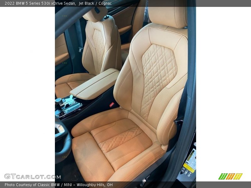 Jet Black / Cognac 2022 BMW 5 Series 530i xDrive Sedan