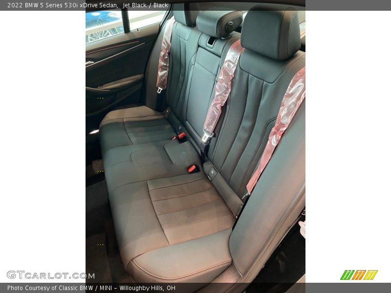 Jet Black / Black 2022 BMW 5 Series 530i xDrive Sedan