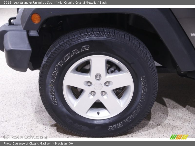 Granite Crystal Metallic / Black 2018 Jeep Wrangler Unlimited Sport 4x4