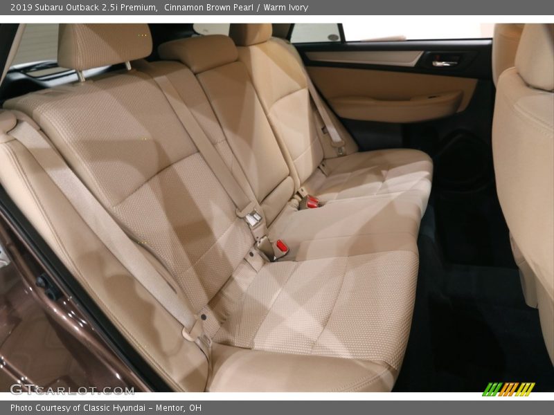 Cinnamon Brown Pearl / Warm Ivory 2019 Subaru Outback 2.5i Premium