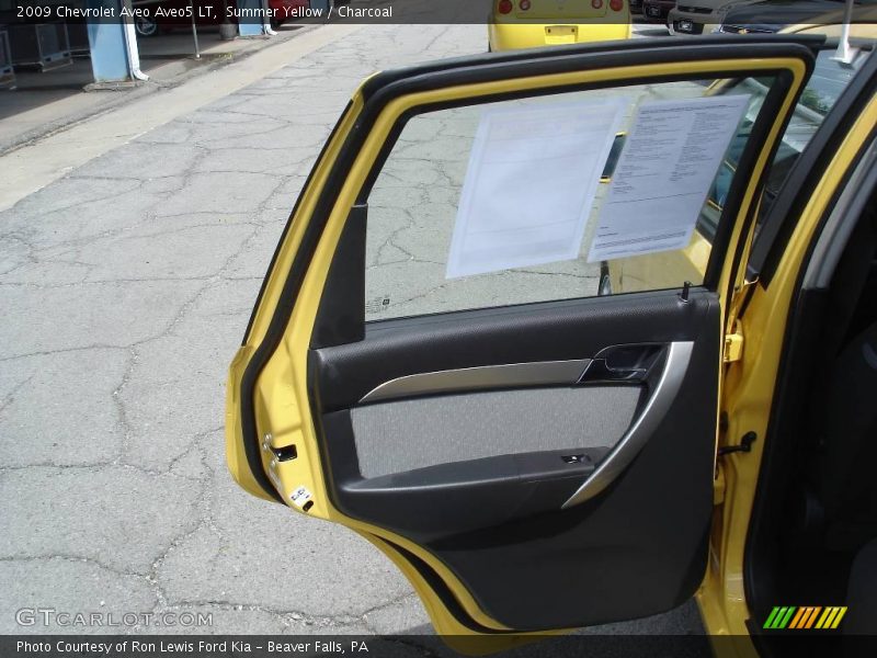 Summer Yellow / Charcoal 2009 Chevrolet Aveo Aveo5 LT