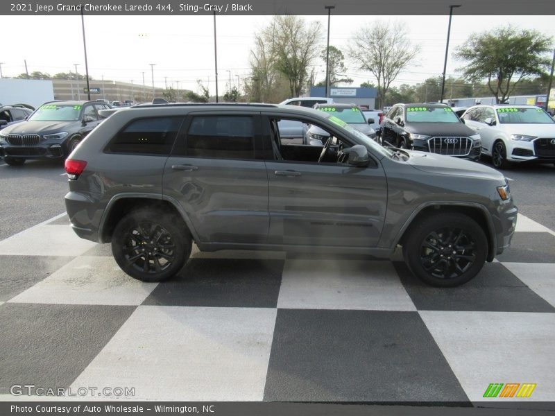 Sting-Gray / Black 2021 Jeep Grand Cherokee Laredo 4x4
