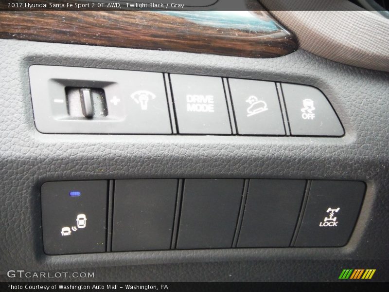 Controls of 2017 Santa Fe Sport 2.0T AWD