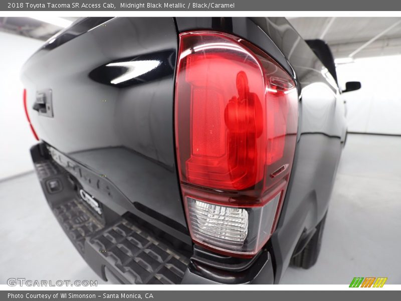 Midnight Black Metallic / Black/Caramel 2018 Toyota Tacoma SR Access Cab
