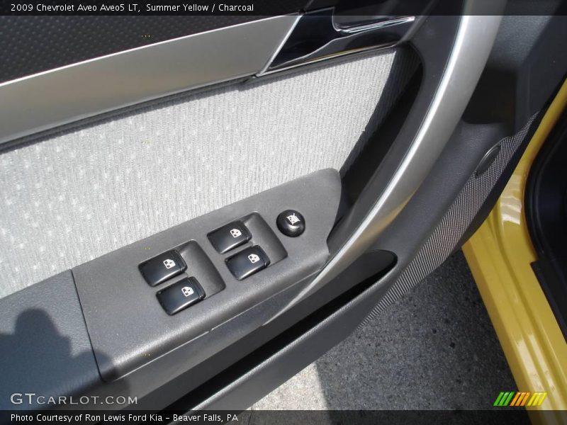 Summer Yellow / Charcoal 2009 Chevrolet Aveo Aveo5 LT